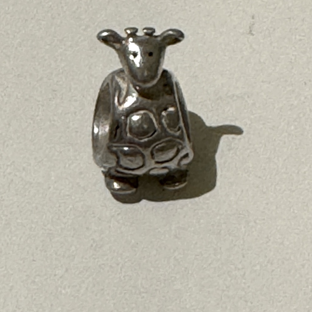 Pandora charm - giraffe